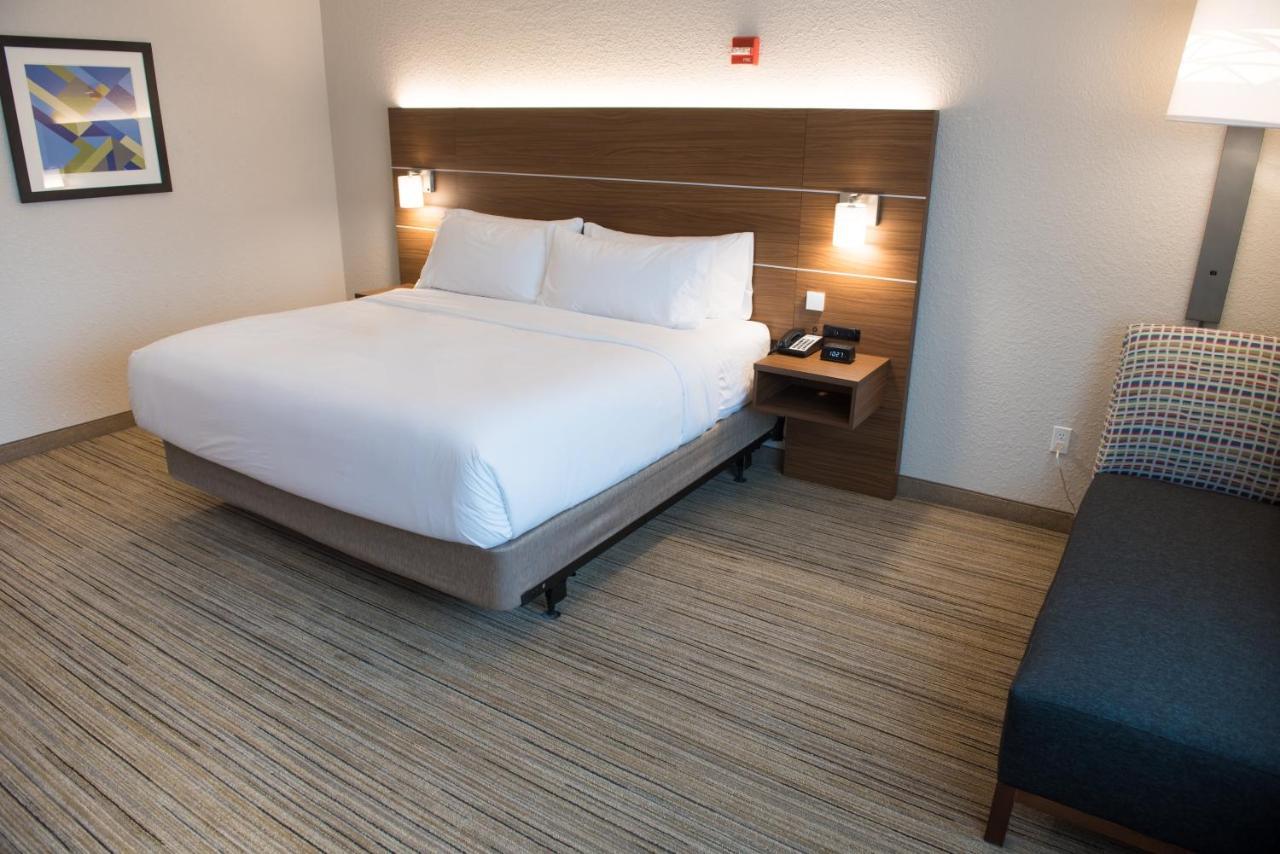 Holiday Inn Express & Suites - Louisville N - Jeffersonville By Ihg Exterior photo